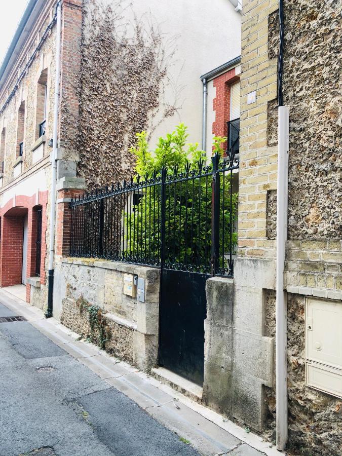 Appartement coeur centre-ville cosy et chaleureux rue Carnot Châlons-en-Champagne Extérieur photo